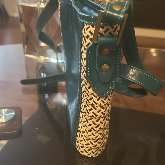 El Market (Colombia)Blue and Tan Woven Women's Bag. - Picture 5 of 5